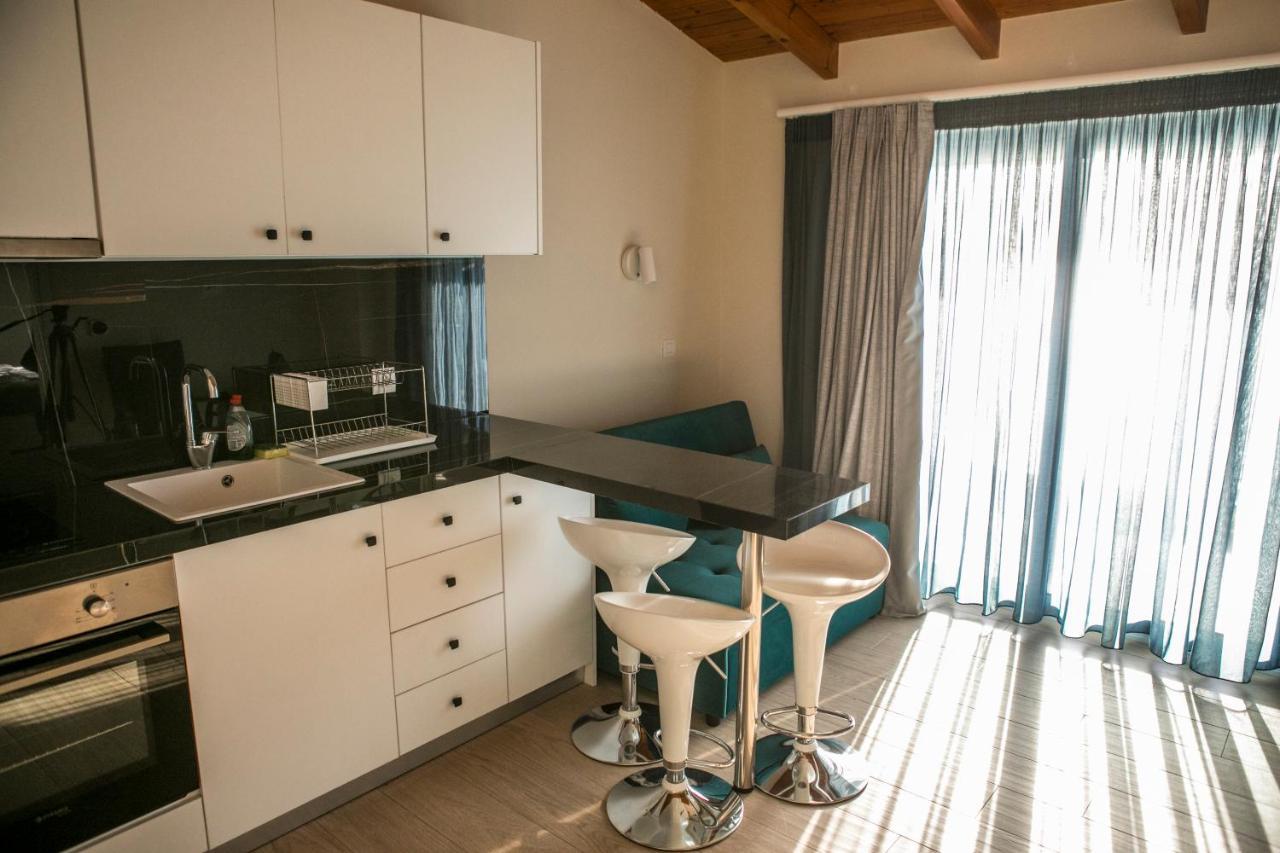 Hotel Alexander Mýtikas Dış mekan fotoğraf
