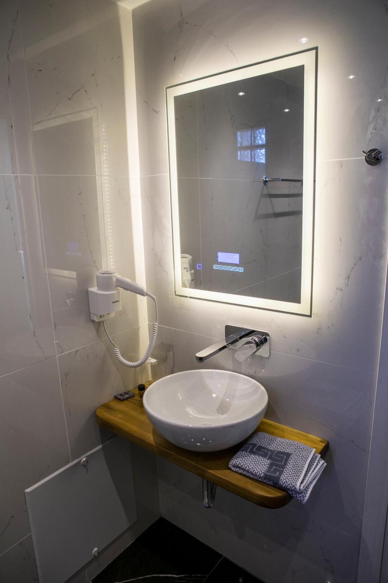 Hotel Alexander Mýtikas Dış mekan fotoğraf