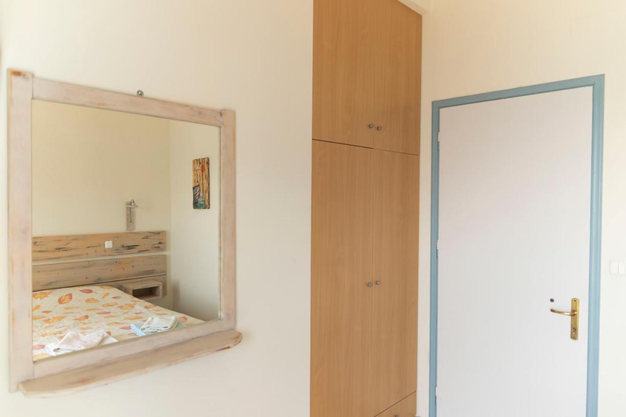 Hotel Alexander Mýtikas Dış mekan fotoğraf